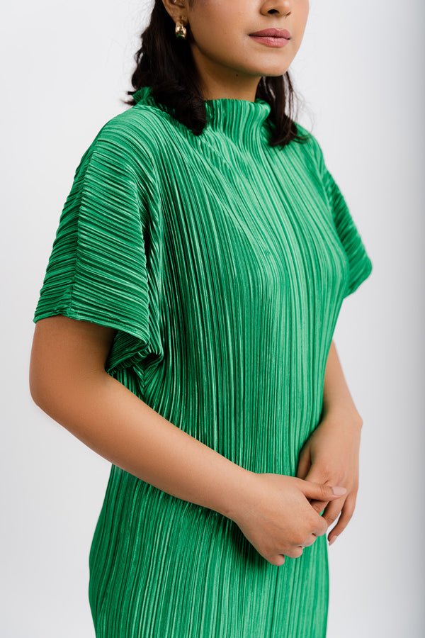 Bright Green Crinkle Dress with Batwing Sleeves